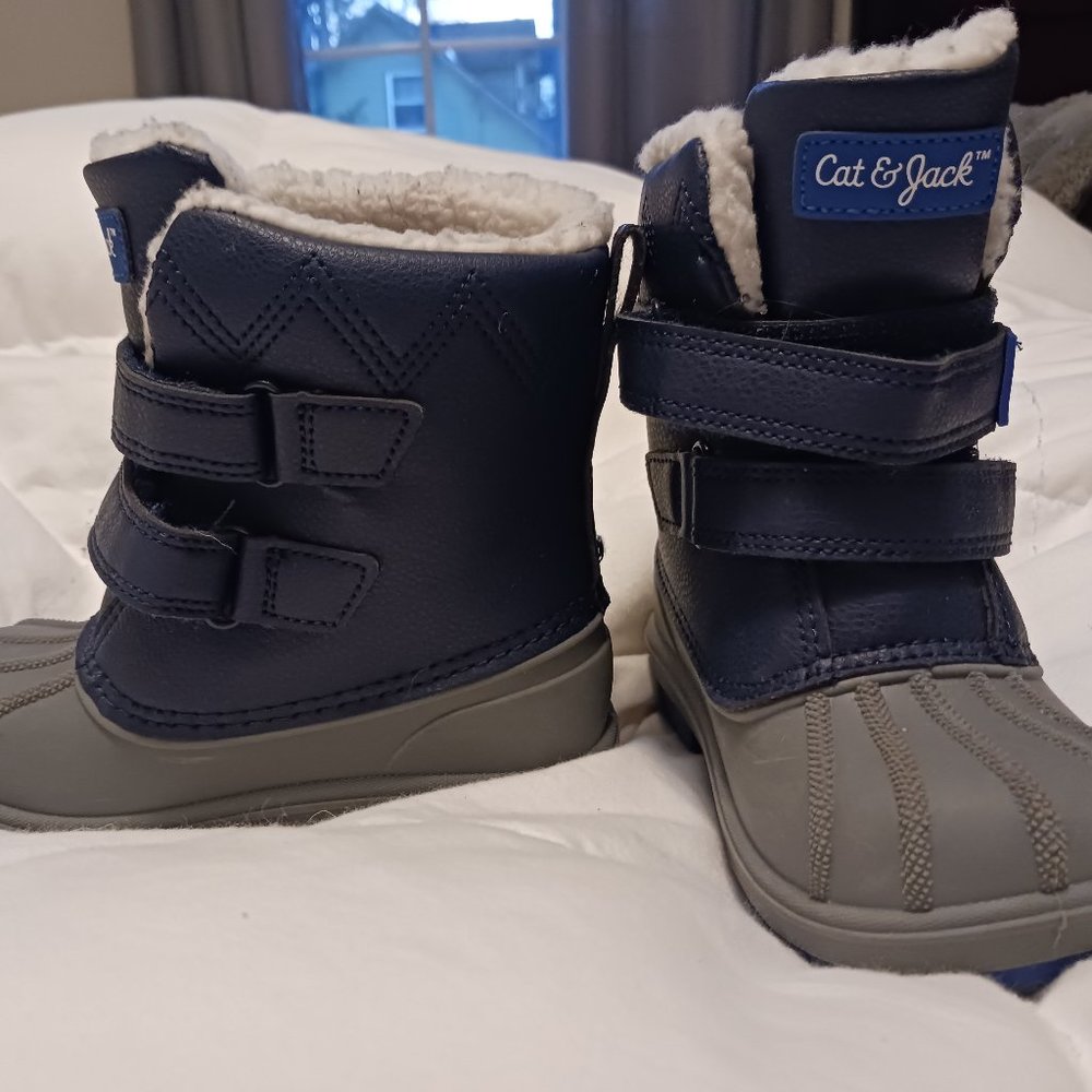 Boys cat and Jack winter boots